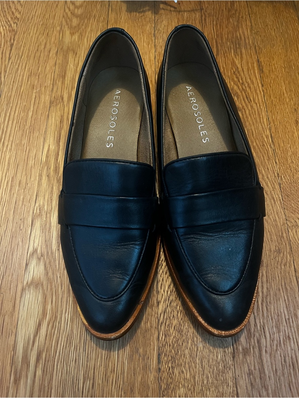 AEROSOLES Black Leather Penny Loafers with Brown Trim
